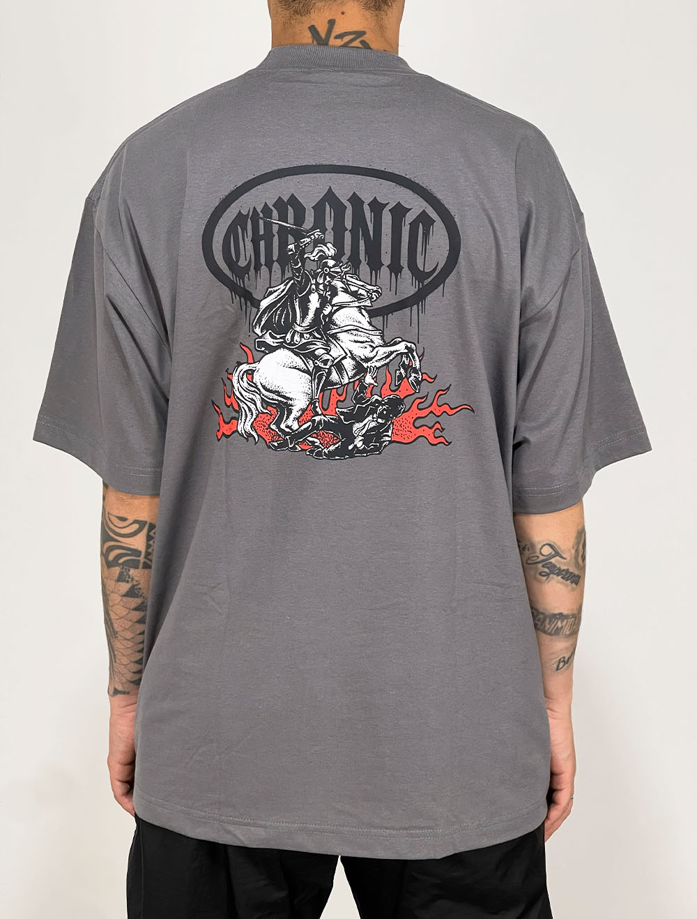 @kiruanofashion 様 Camiseta Oversized Chronic São Jorge Oração Update - Marinho